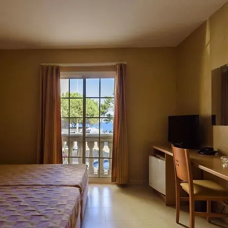 Vela A Pete Hotel 3*